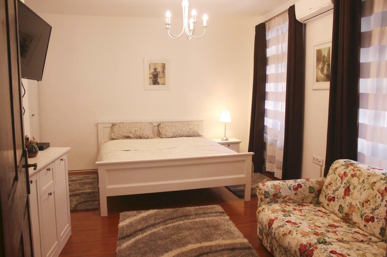 Studio Apartment Zagorka Tkalciceva Street ザグレブ エクステリア 写真