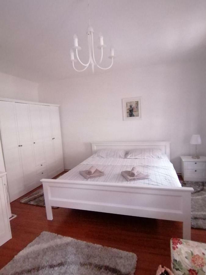 Studio Apartment Zagorka Tkalciceva Street ザグレブ エクステリア 写真
